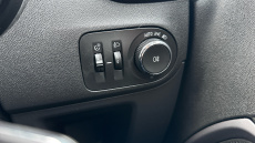 Vauxhall Crossland 1.2 Design 5dr Petrol Hatchback